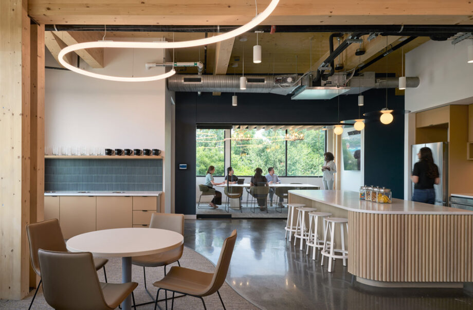 dick-clark-associates-swinerton_austin_office-horizontal_resbtg