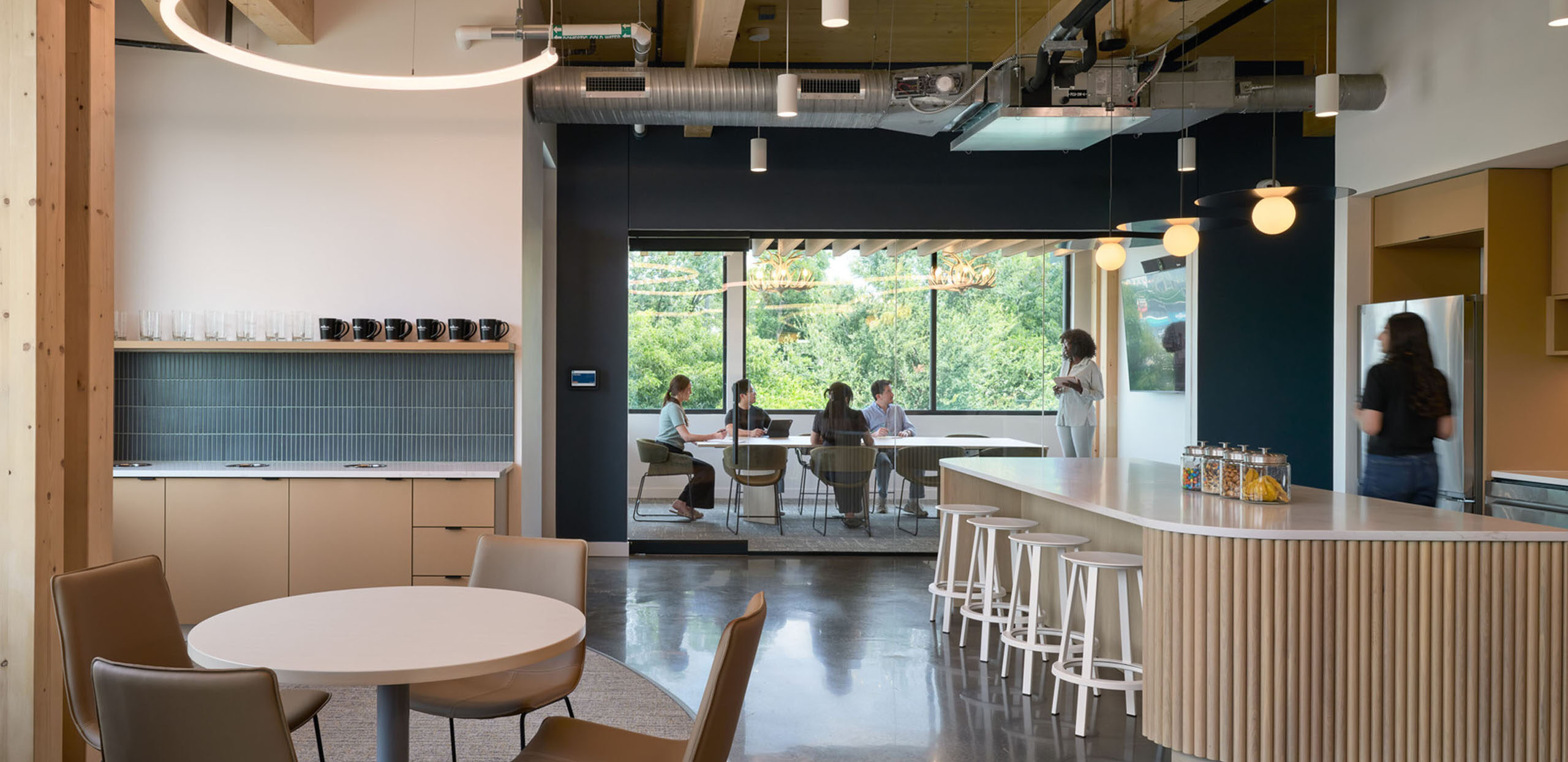 dick-clark-associates-swinerton_austin_office-banner_vv8awg