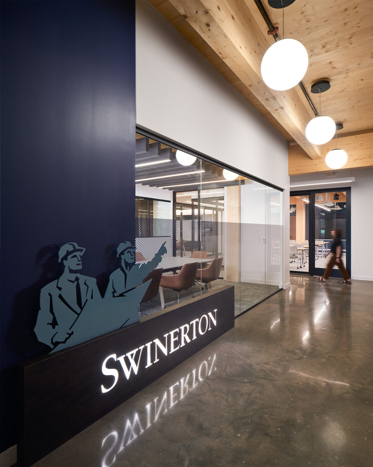 dick-clark-associates-swinerton_office-2up-7_o5ixgg