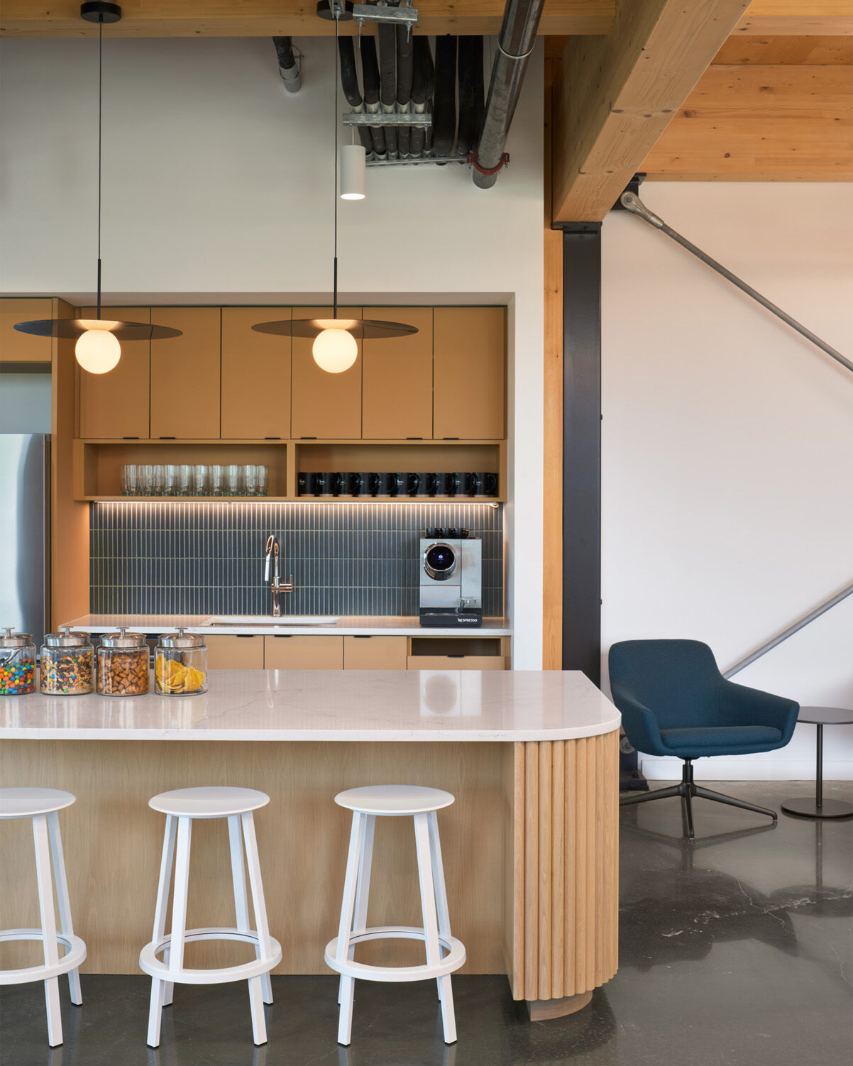 dick-clark-associates-swinerton_office-2up-4_zqesrs